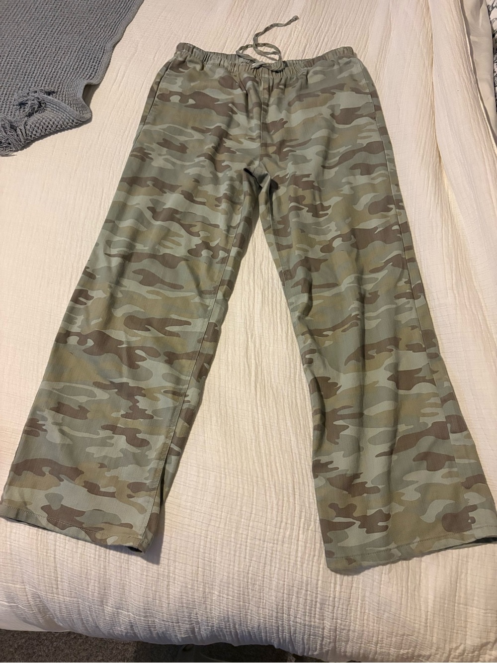 Vanilla Star Green Camo Joggers for Kids